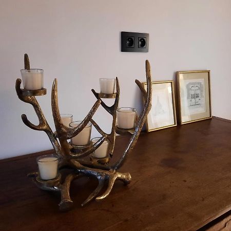 Appartement O Colombages à Les Biolles Extérieur photo